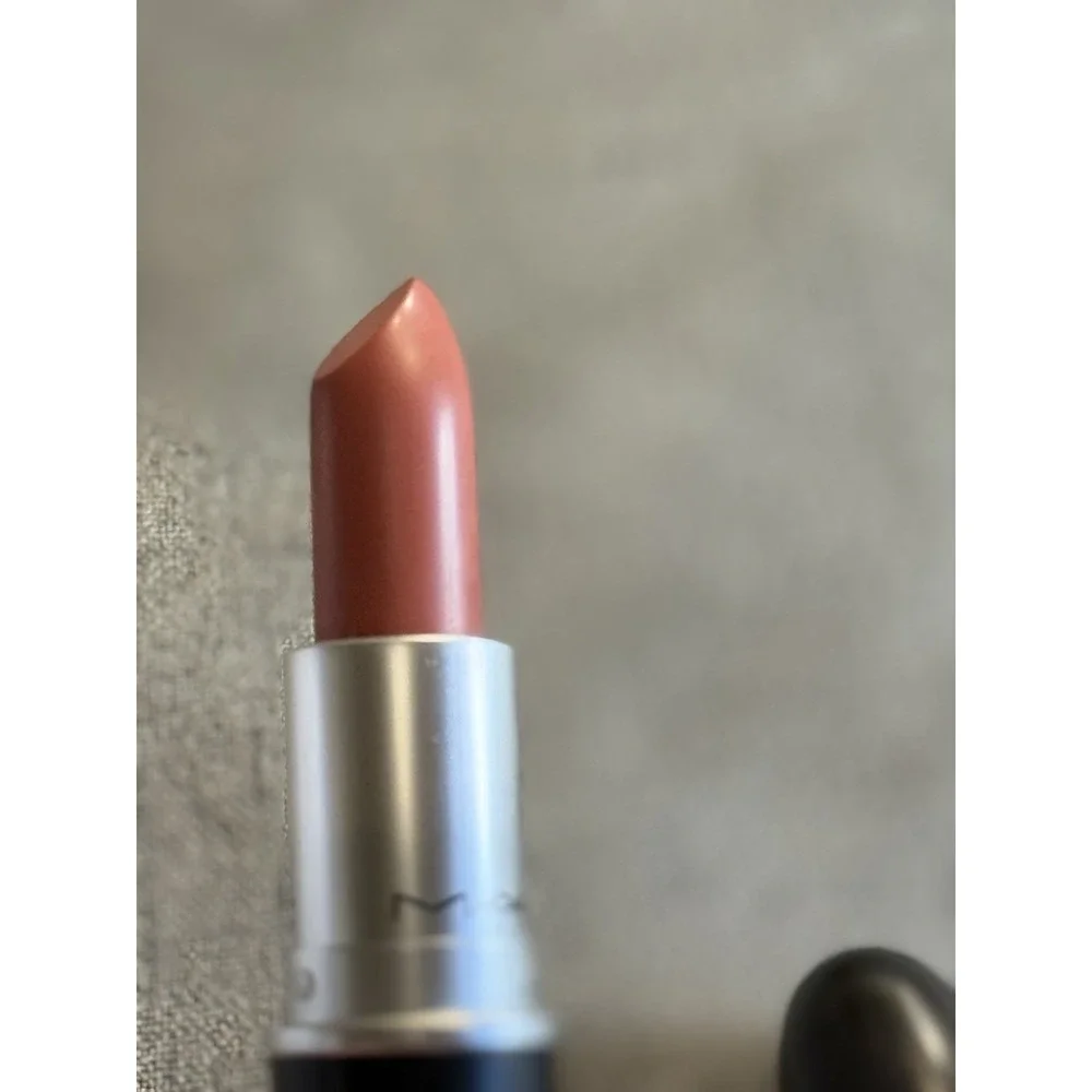 MAC Maximal Lipstick Matte - Velvet Teddy‎ #617 - Full Size No Box